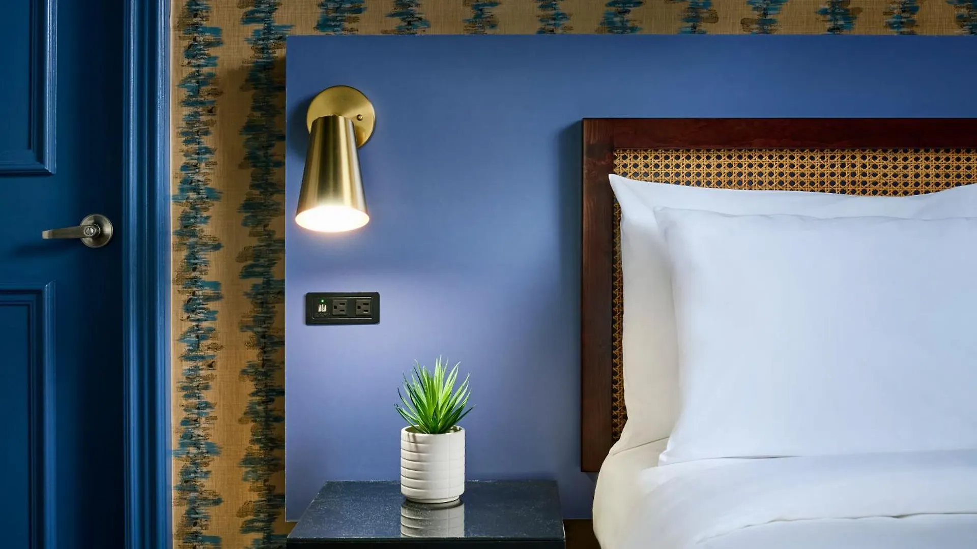Hotel Victoria Торонто