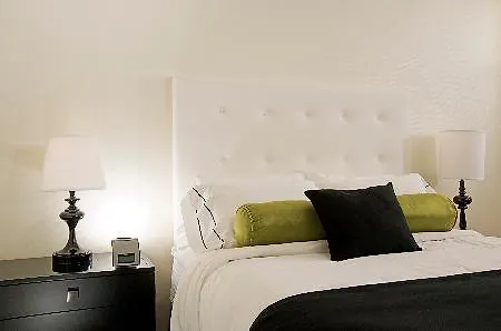 Hotel Victoria Торонто