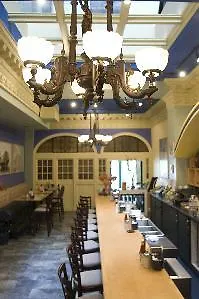 Hotel Victoria Торонто