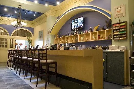 Hotel Victoria Торонто
